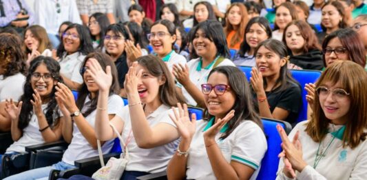 Publica SEQ convocatoria para participar en el Programa de Becas para Mujeres en Educación Superior