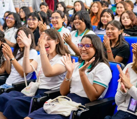 Publica SEQ convocatoria para participar en el Programa de Becas para Mujeres en Educación Superior